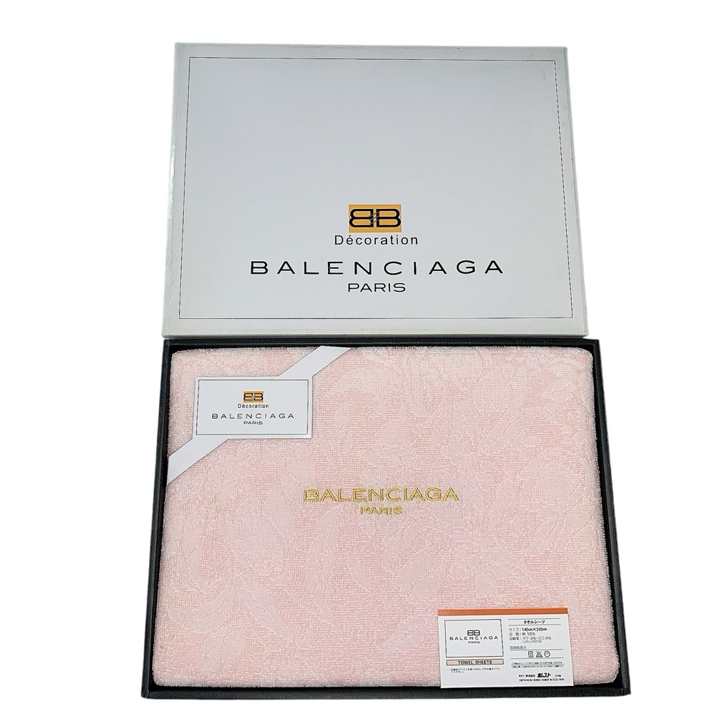Balenciaga 100% Cotton Towel Blanket in Pink - Embroidered Logo